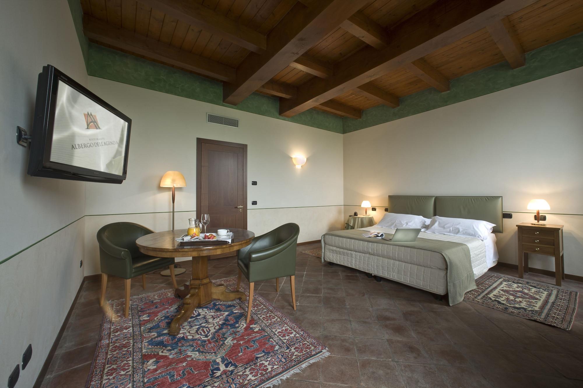 Albergo Dell'Agenzia Бра Екстер'єр фото