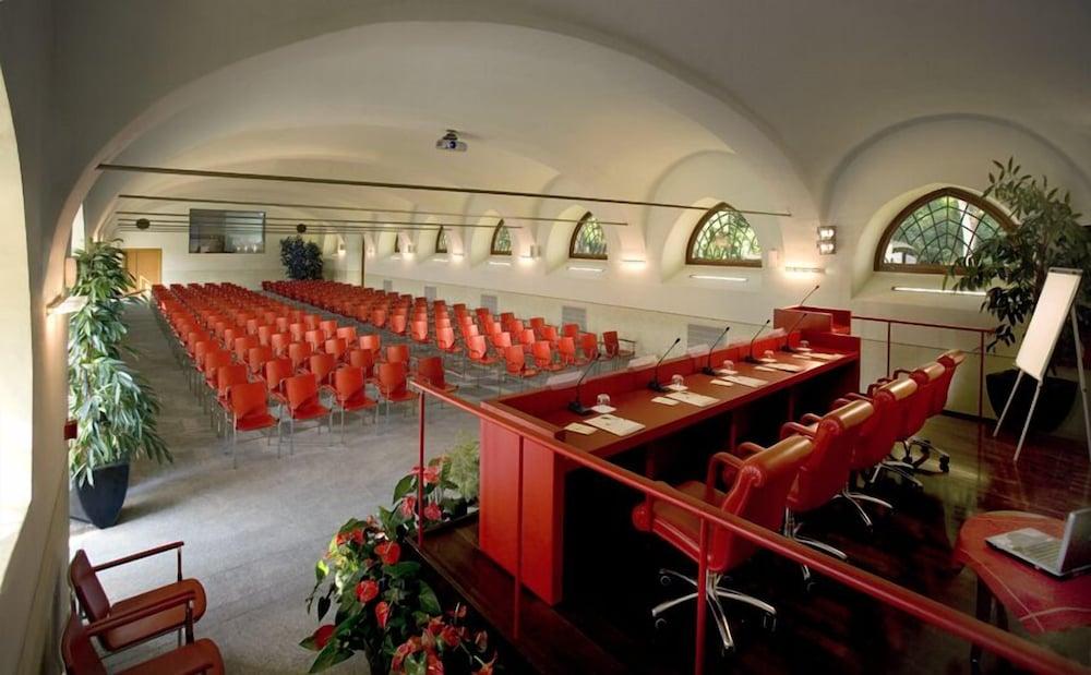 Albergo Dell'Agenzia Бра Зручності фото