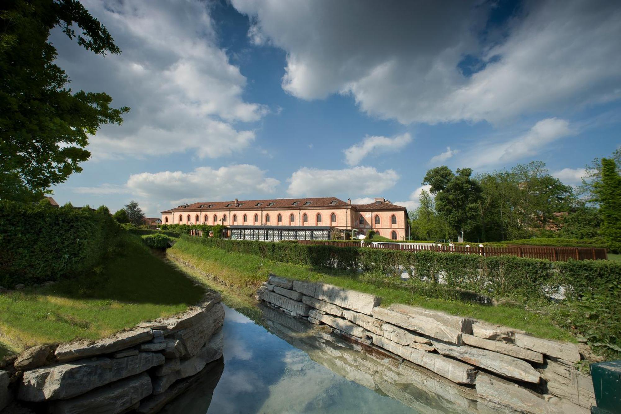 Albergo Dell'Agenzia Бра Екстер'єр фото